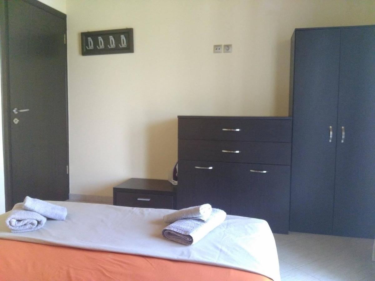 פלטאריה View And Relax Apartment מראה חיצוני תמונה